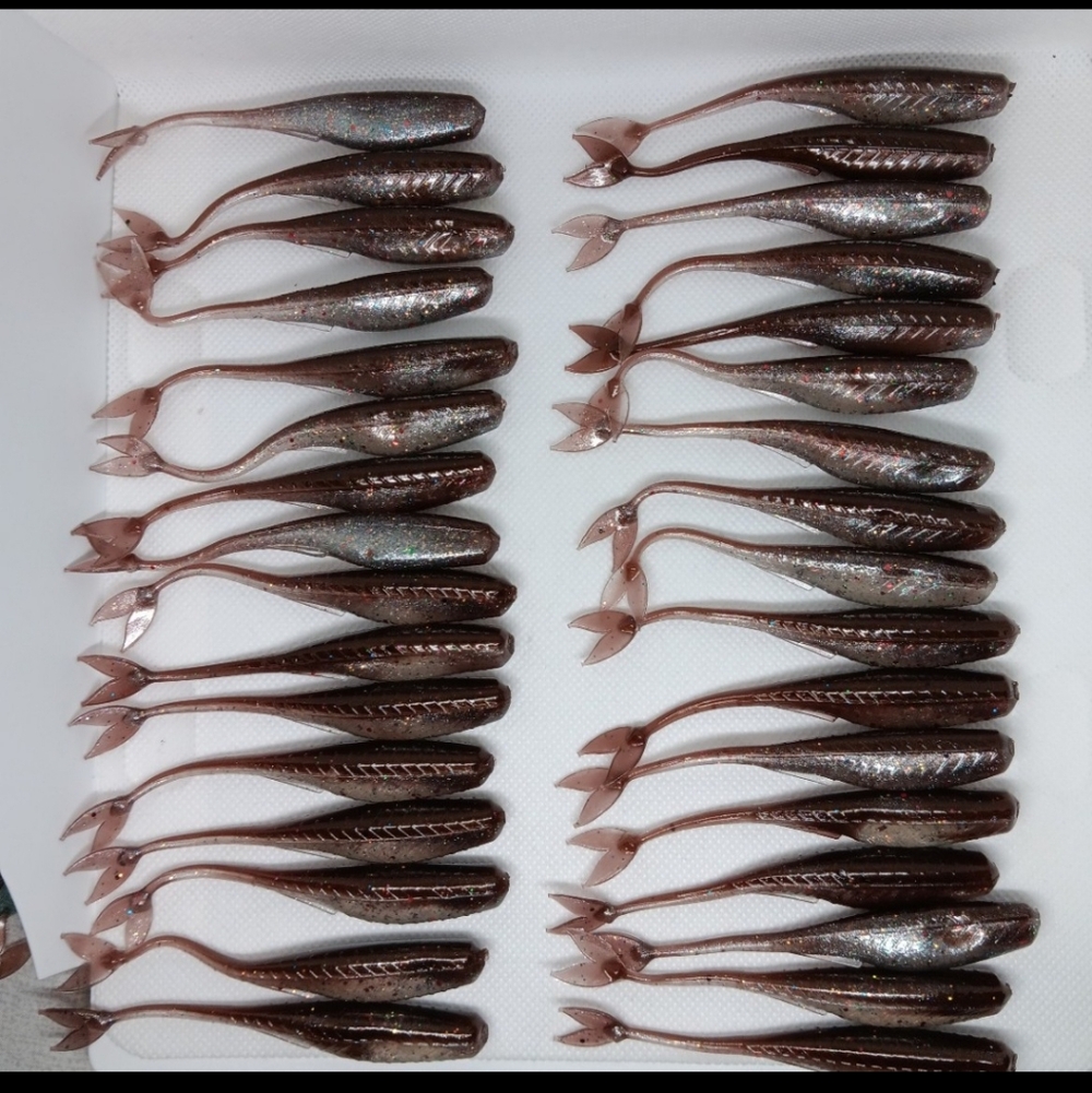 (47)6th Sense Juggle Minnow Stringer 4" Exclusive Color Cinnamon Flash  Plastics